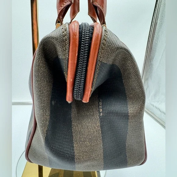 Fendi-Authentic- Pecan Canvas Boston Bag Brown / Black - Picture 4 of 16